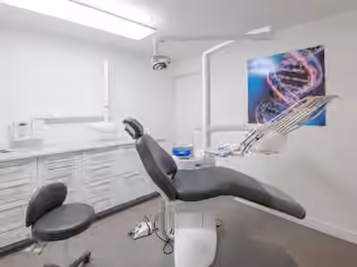 Centre Dentaire ADN la Défense - Dentiste la Défense