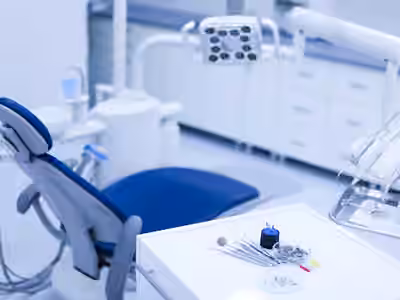Cabinet dentaire des Halles / Dr BOYER A. & Dr SUDRE J-C / Implantologie et Parodontologie