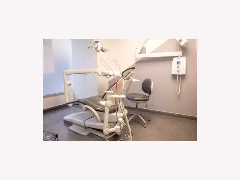 Clinique Dentaire Guy Môquet Marcadet® - Paris 75 I Orthodontie I Invisalign I Implant dentaire I Endodontie