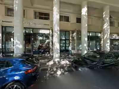 Tremblot de la Croix Vincent, dentiste