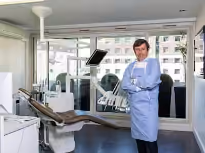 Dentiste La Defense - Dr Pierre Sultan