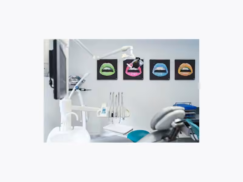 Cabinet Dentaire Dr Corinne ATTIA - Chirurgien Dentiste, ORTHODONTIE PAR ALIGNEURS TRANSPARENTS, FACETTES,ÉCLAIRCISSEMENTS